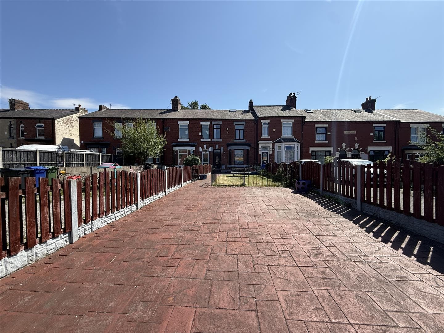 23 Queen Square, Mossley Road, Ashton-under-Lyne, OL6 6NB