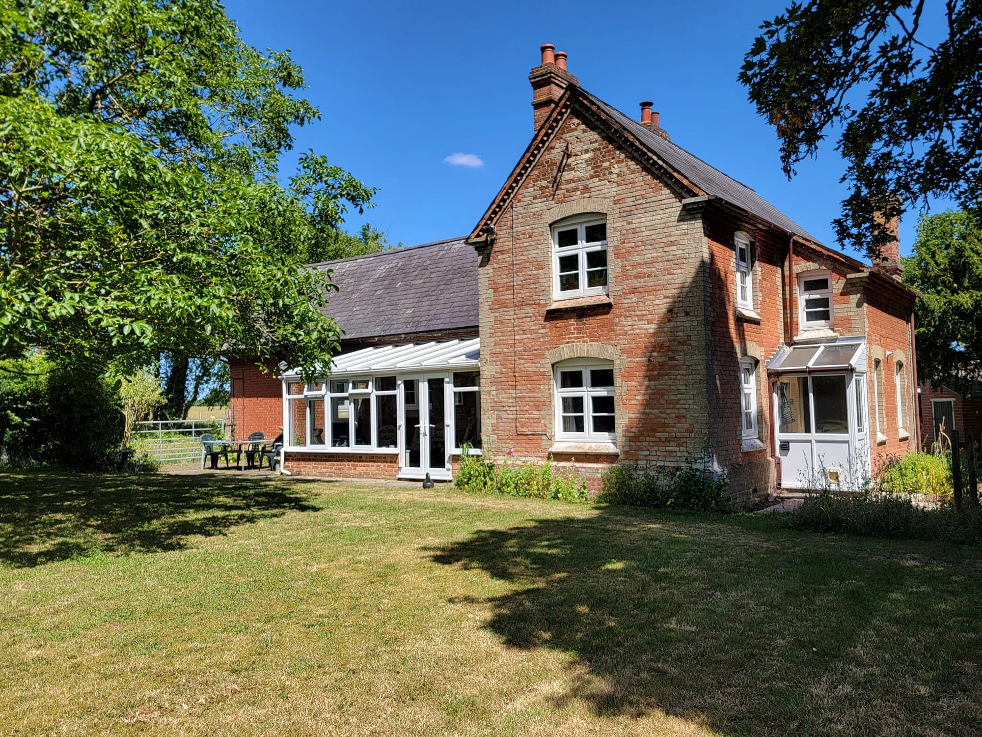 The Old School, Ipswich Road, Gosbeck, Ipswich, IP6 9SN