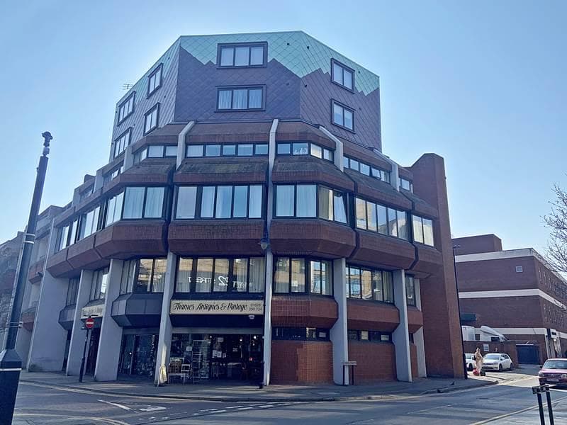 Flat 15, Butler House, 19–23 Market Street, Maidenhead, SL6 8AA