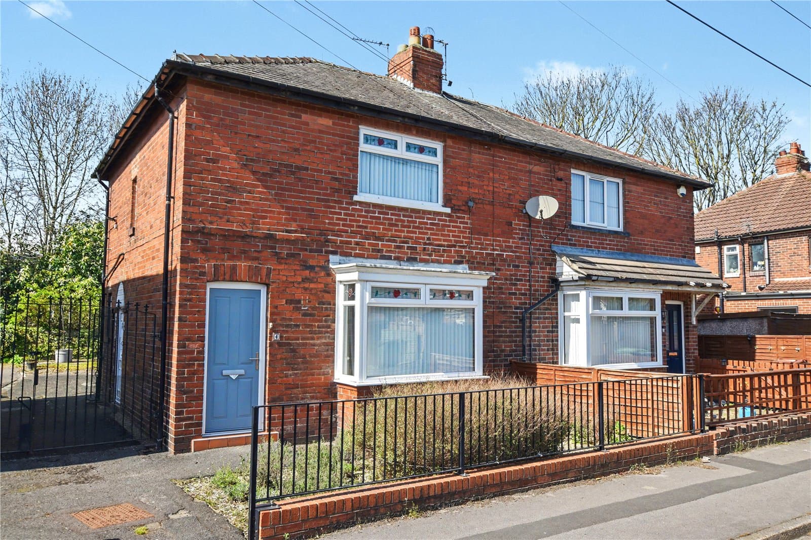 4 Homefield Avenue, Morley, Leeds, LS27 0DX