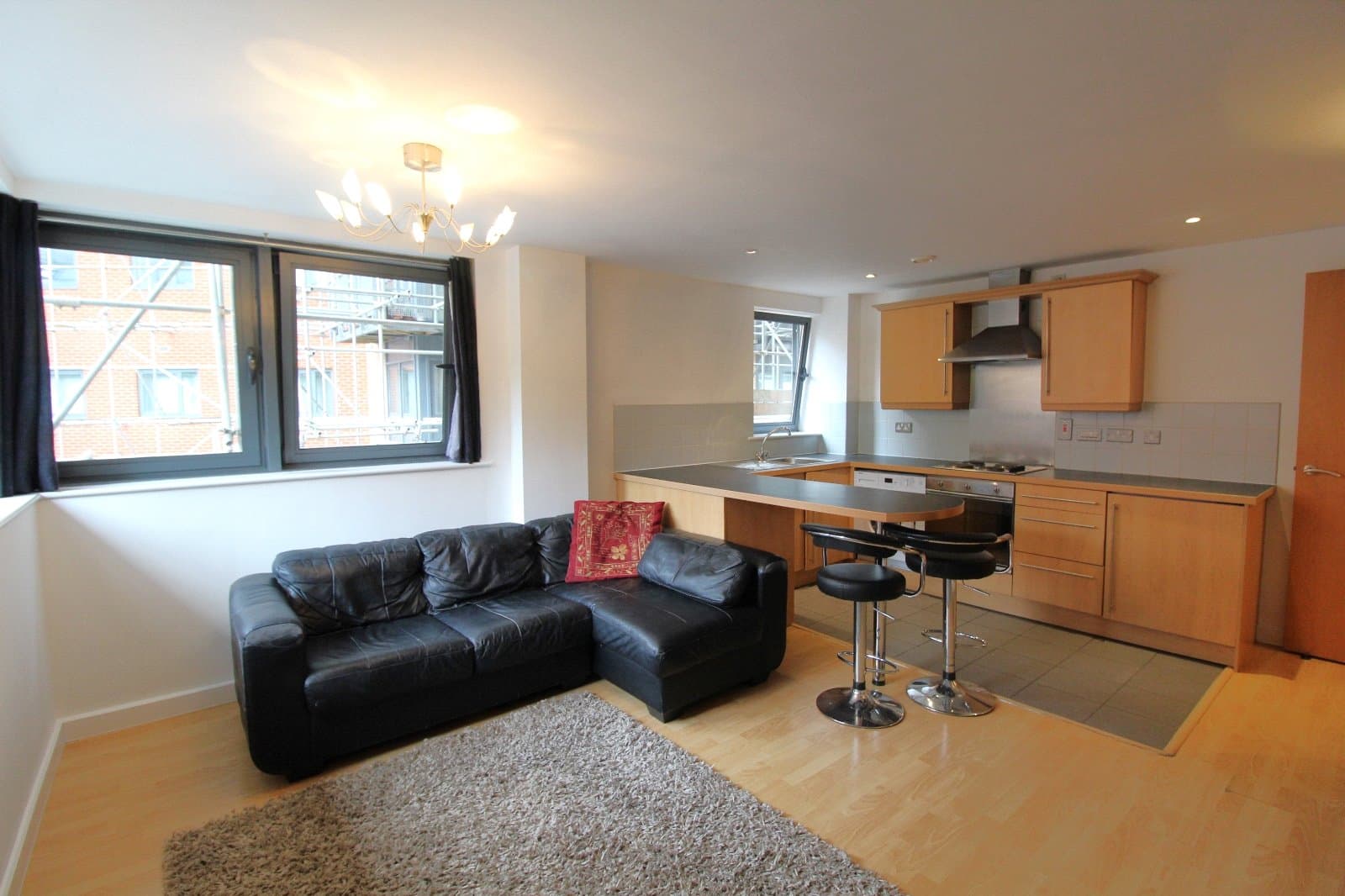 Flat 2, 4 City Walk, Leeds, LS11 9BF