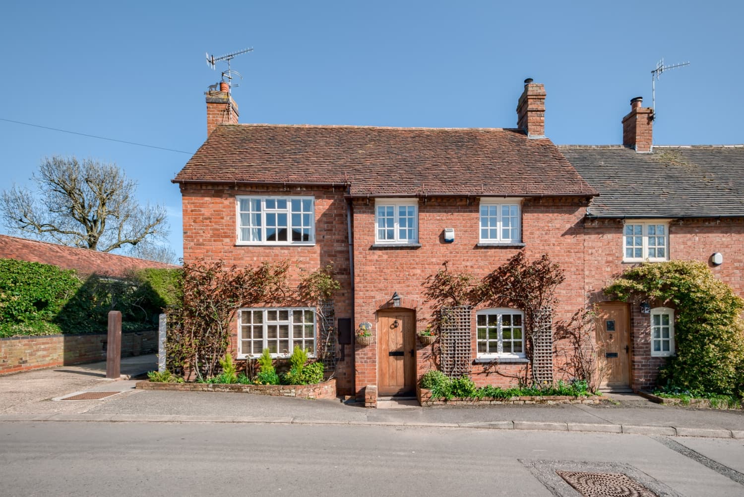 1 Charity Cottages, Old School Lane, Hampton-on-the-Hill, Warwick, CV35 8QS
