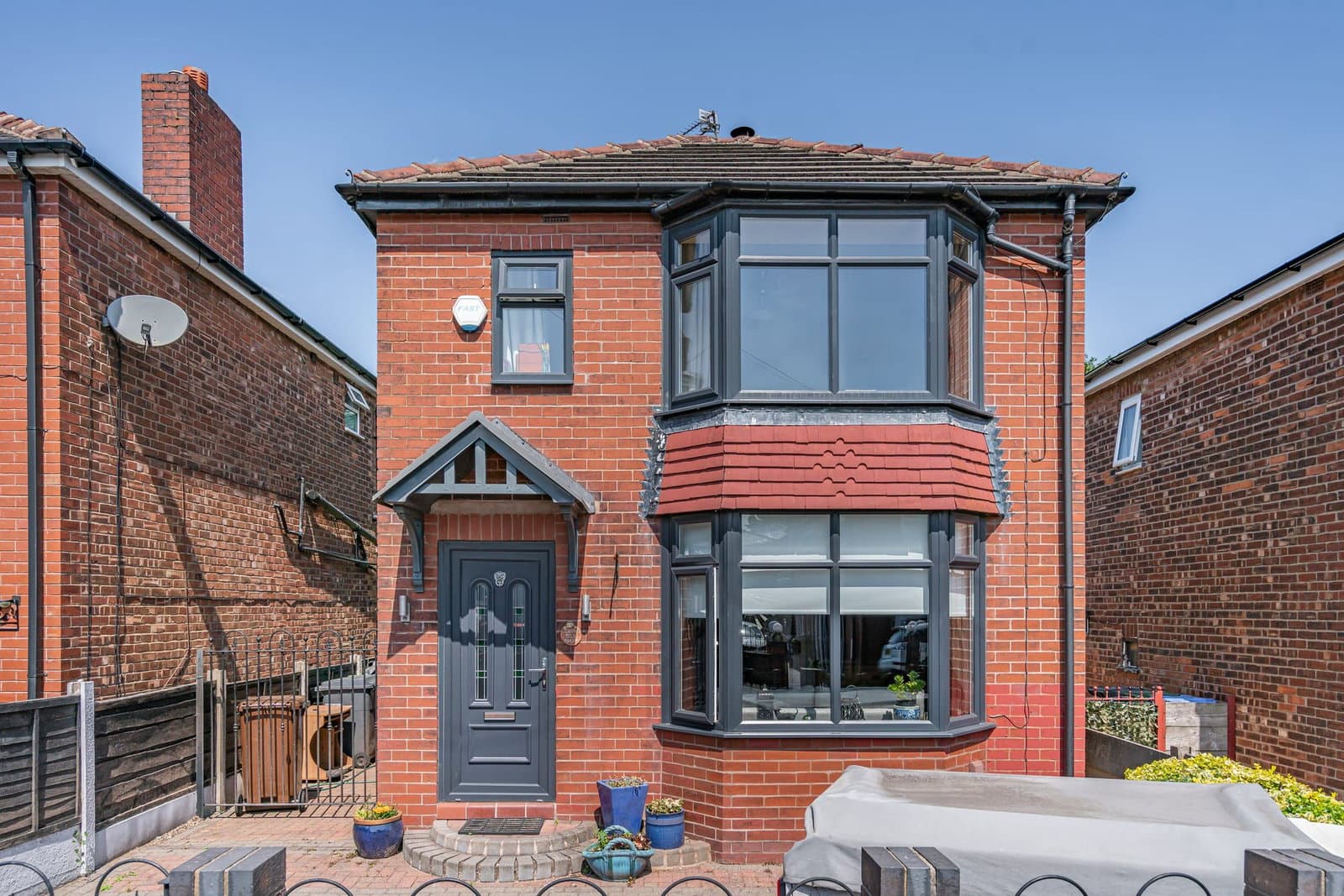 94 Waverley Crescent, Droylsden, Manchester, M43 7WL