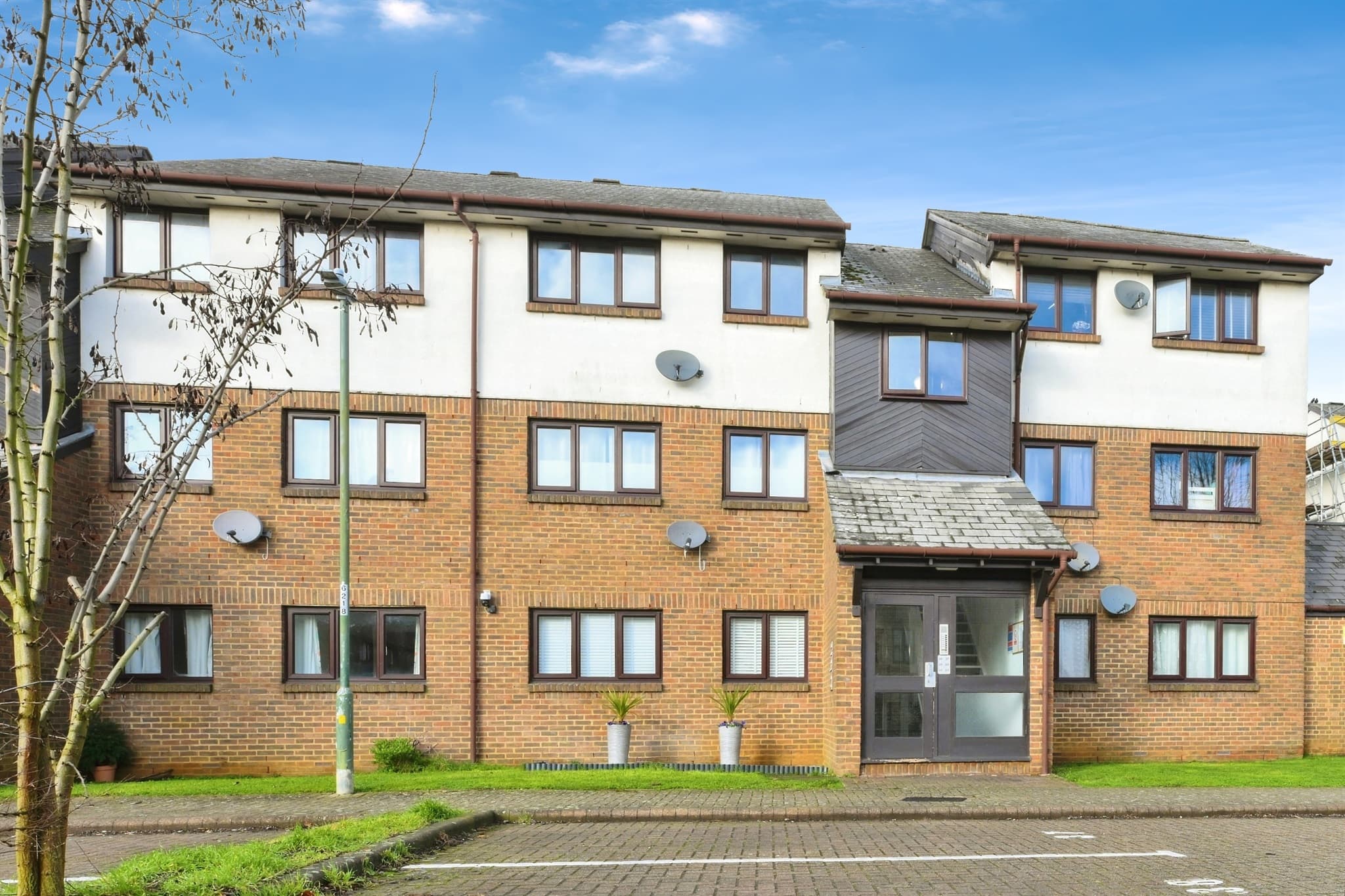 37 Aylets Field, Harlow, CM18 7LW