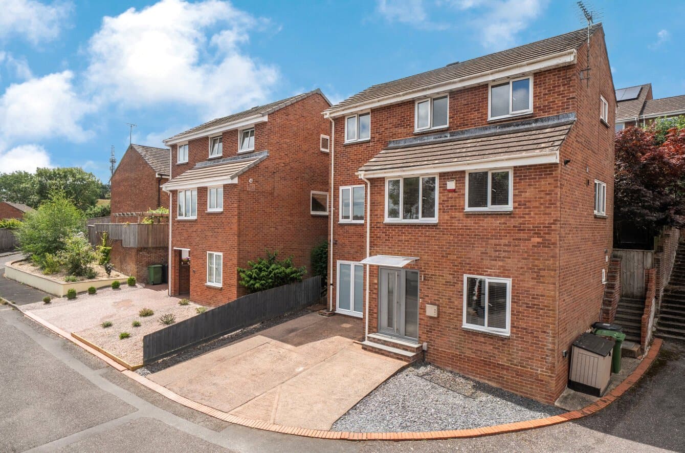 19 Florida Drive, Exeter, EX4 5EX