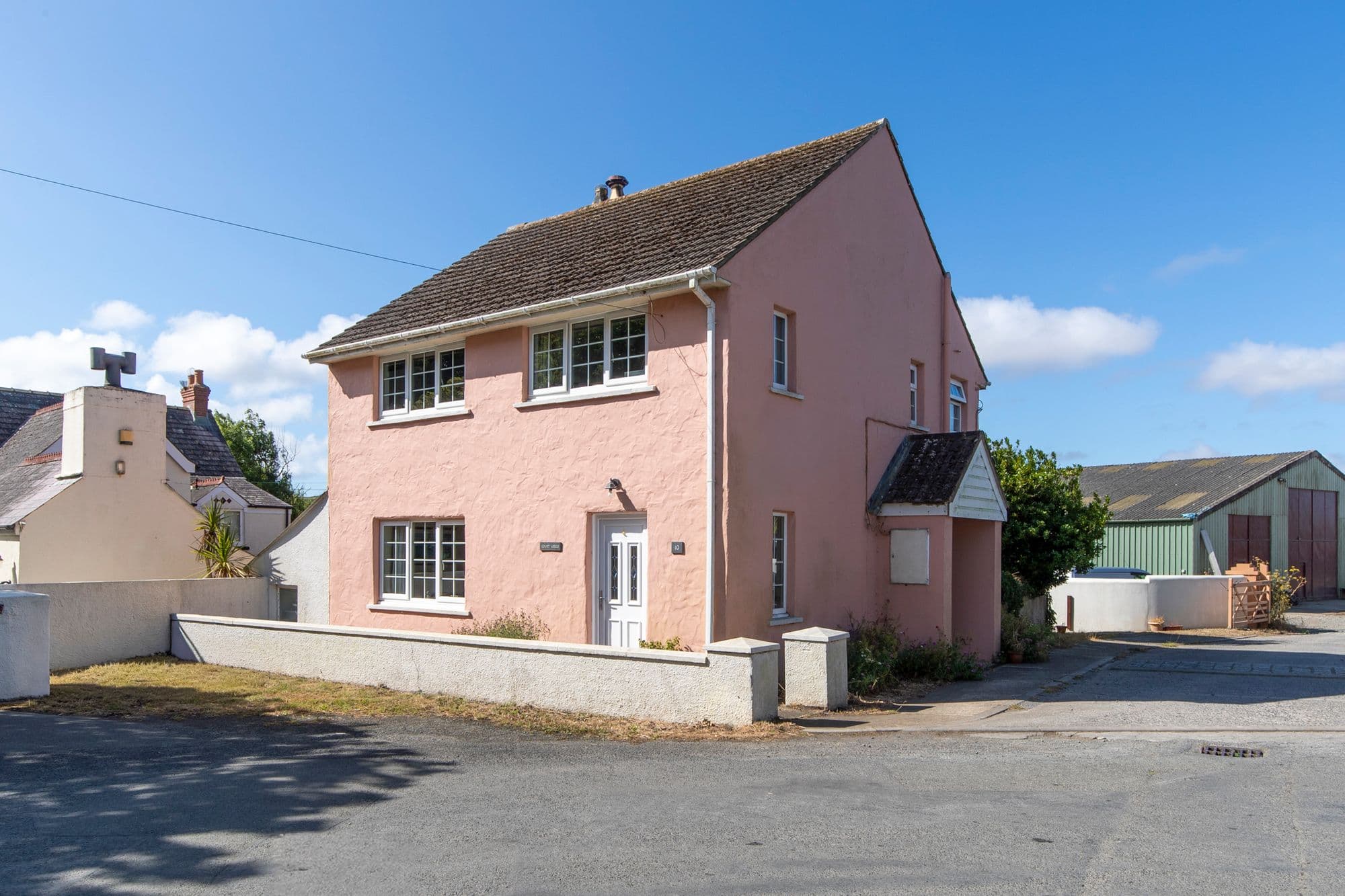 Park Court Farm, 10 Ffordd yr Afon, Trefin, Haverfordwest, SA62 5AU