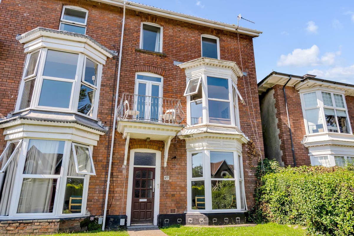 Flat 1, 4 Gwydr Crescent, Uplands, Swansea, SA2 0AA