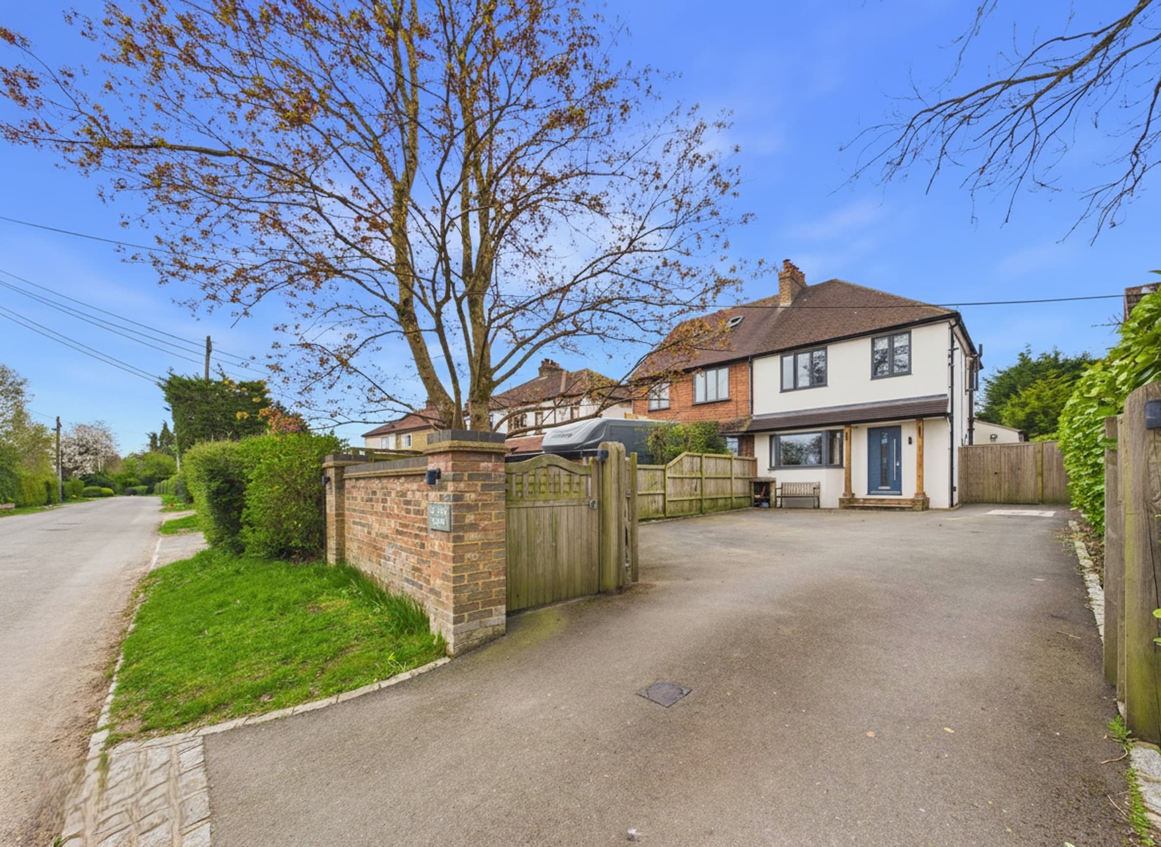 Walters House, Green End Road, Radnage, High Wycombe, HP14 4BY