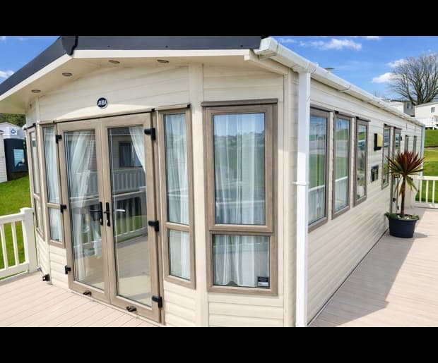 Caravan H37, Devon Bay Grange Court, Grange Road, Paignton, TQ4 7JP