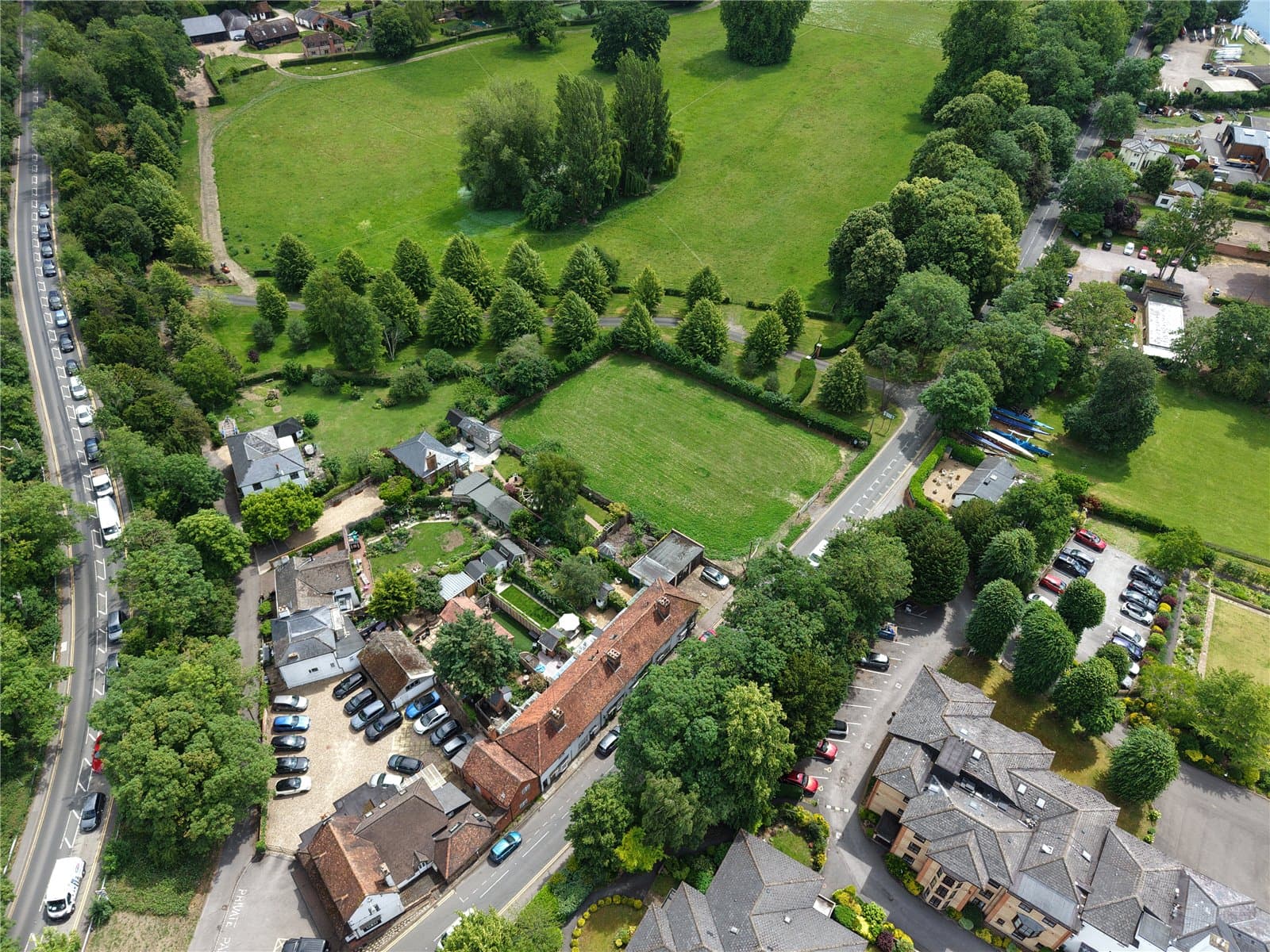 Rose Cottage, Wargrave Road, Henley-on-Thames, RG9 2LT