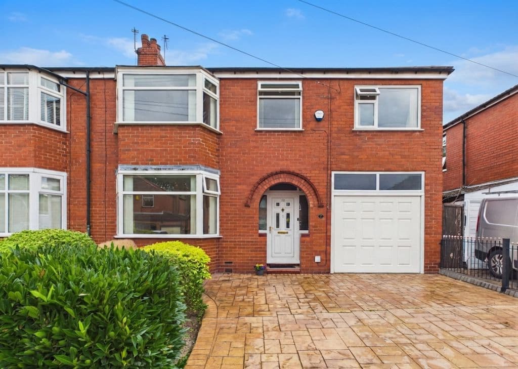 10 Valdene Drive, Worsley, Manchester, M28 7GA