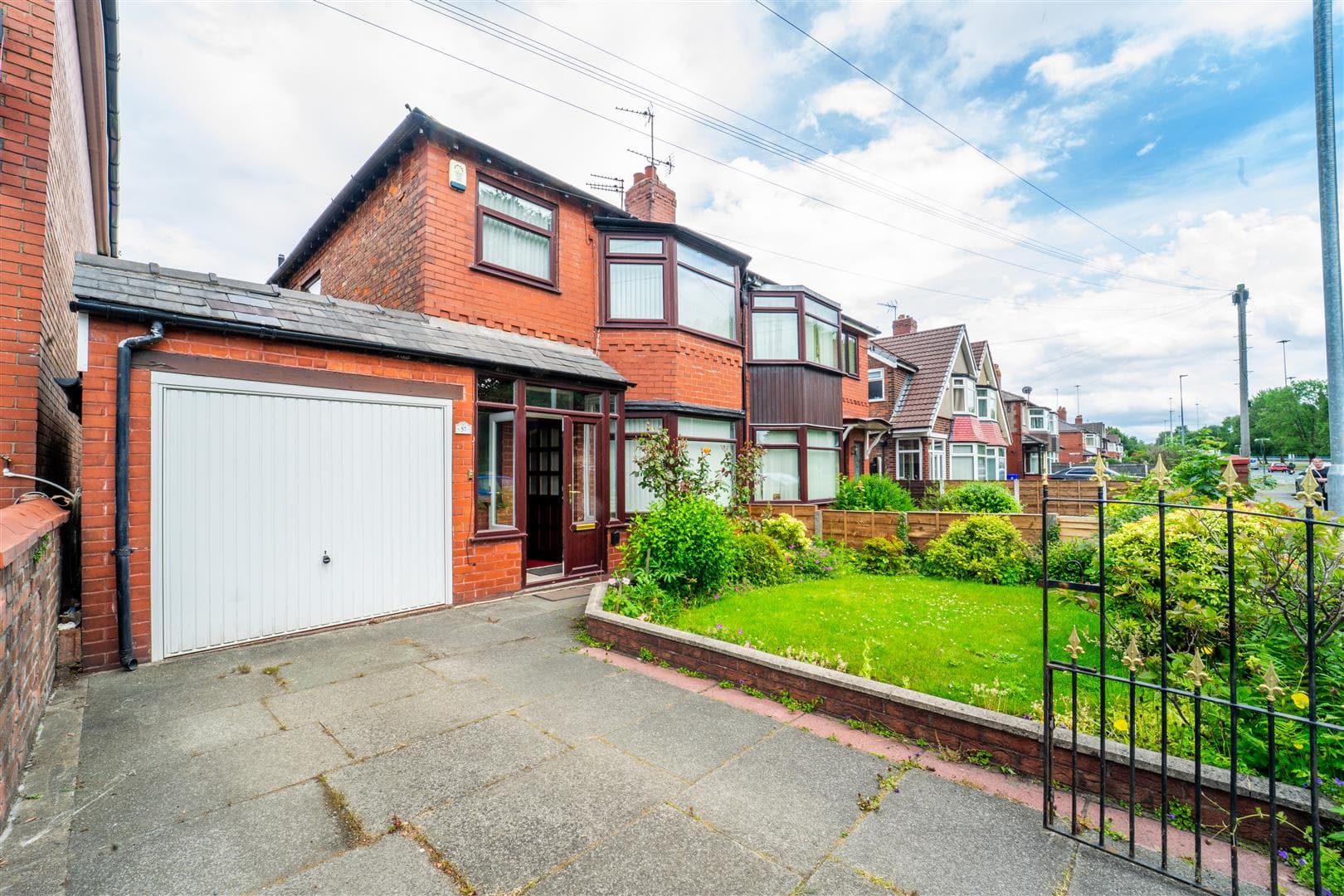 57 Manchester Road, Swinton, Manchester, M27 5FX
