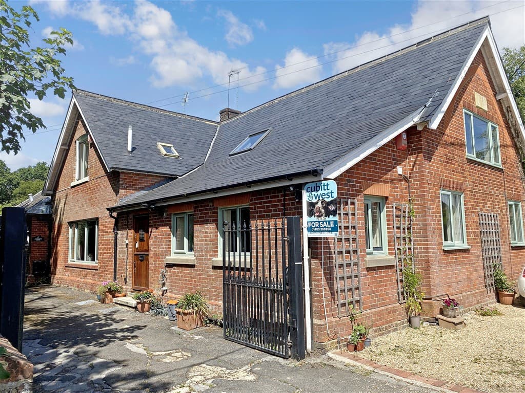 The School House, Jolesfield, Partridge Green, Horsham, RH13 8JT