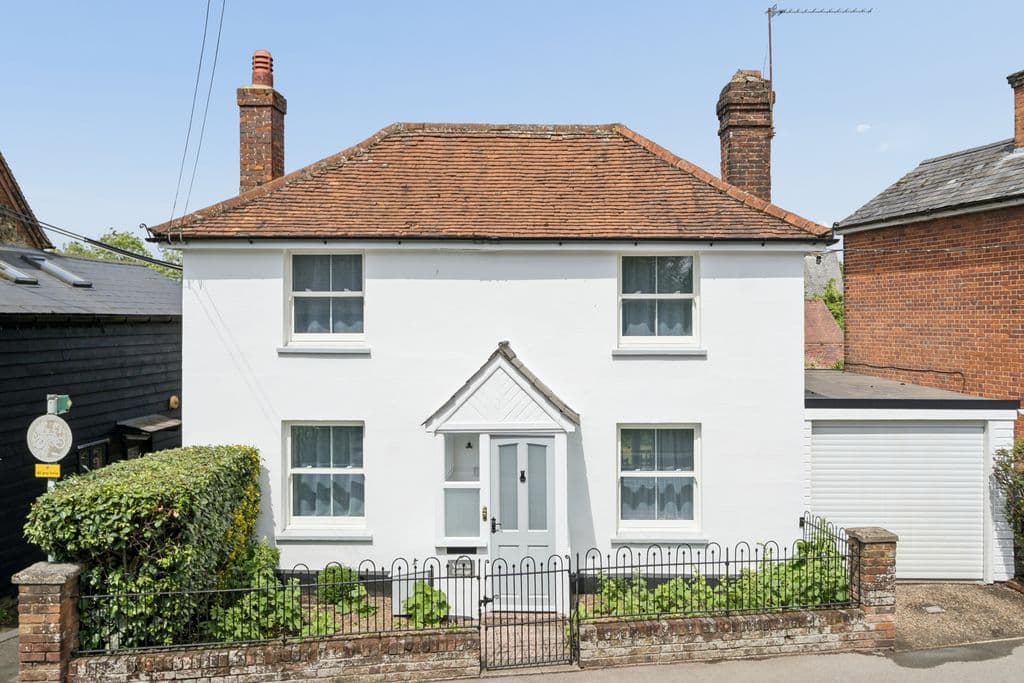Victoria Cottage, High Street, Lane End, High Wycombe, HP14 3ER