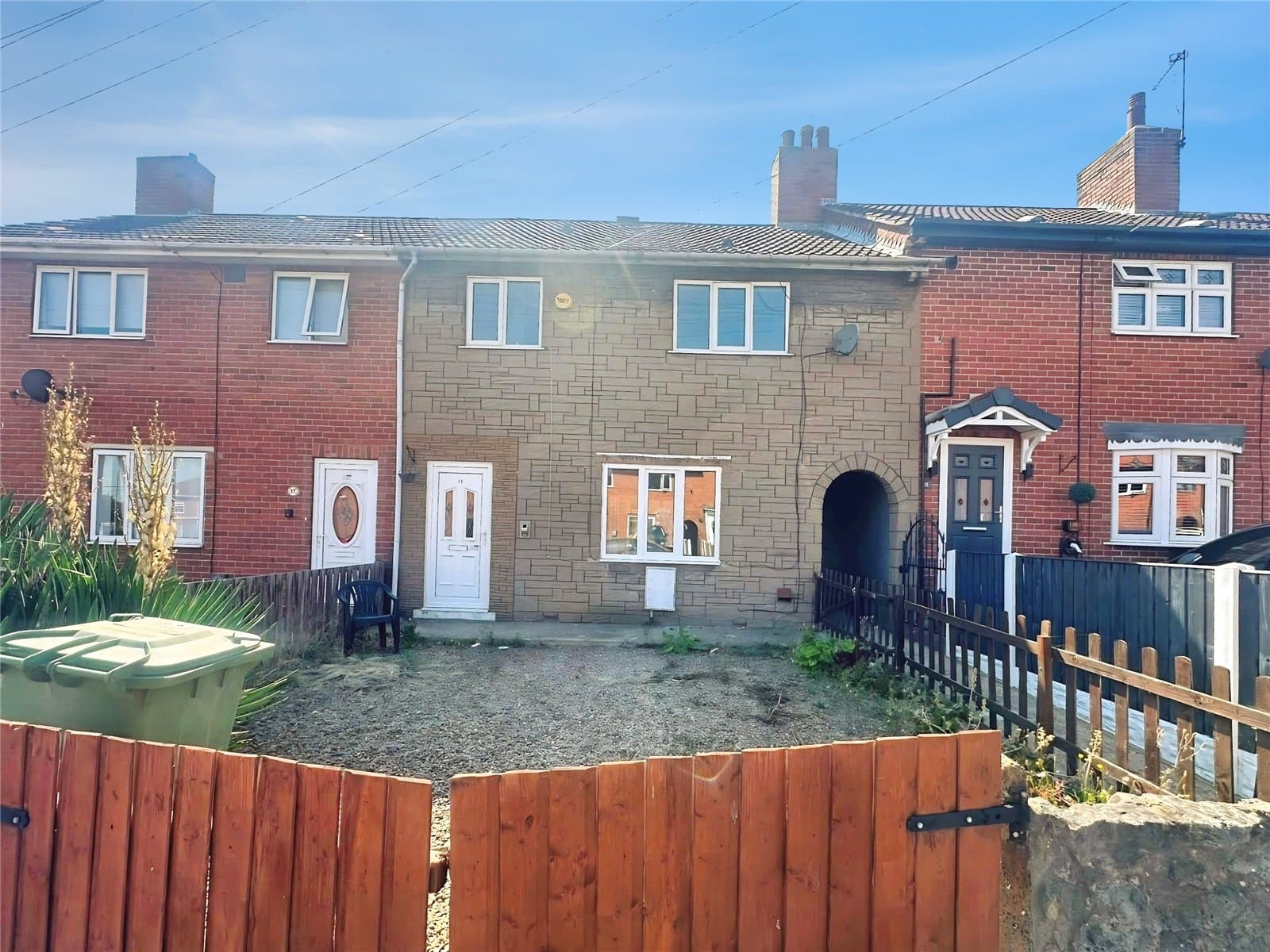 19 School Street, Upton, Pontefract, WF9 1EZ