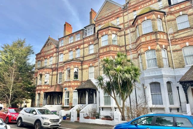 Flat 2, 9 Westbourne Gardens, Folkestone, CT20 2JA