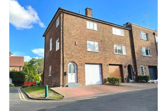 19 West Drive, Birmingham, B5 7RR