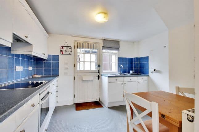 6 The Compasses, Tonbridge Road, Leigh, Tonbridge, TN11 8HT