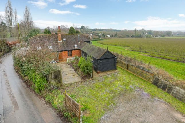 Mobile Home, Oak Cottage, South Street, Boughton under Blean, ME13 9NS