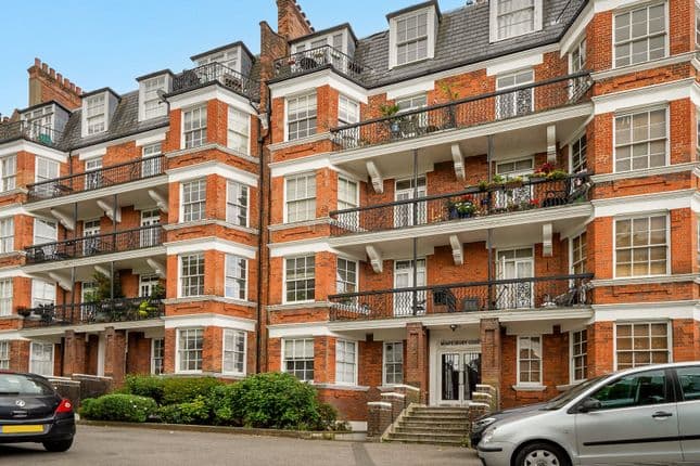 13 Mapesbury Court, 59 Shoot Up Hill, London, NW2 3PU