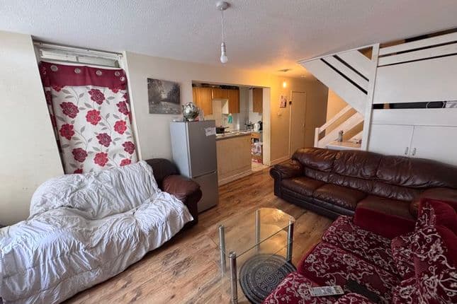 53 Neville Court, Washington, NE37 3DY