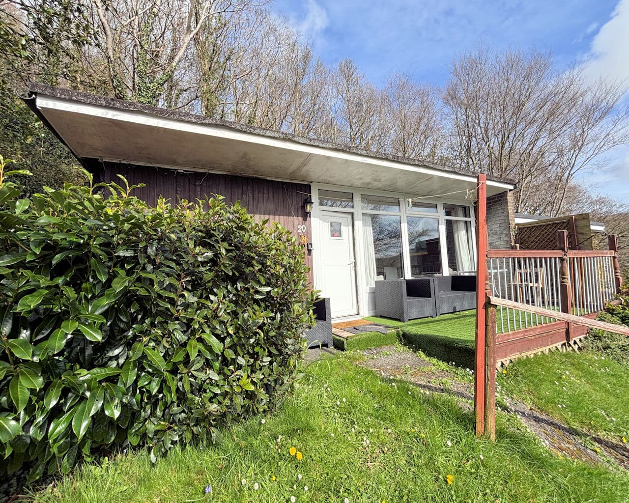 Chalet 20, Woodlands Holiday Park, Bryncrug, LL36 9UH
