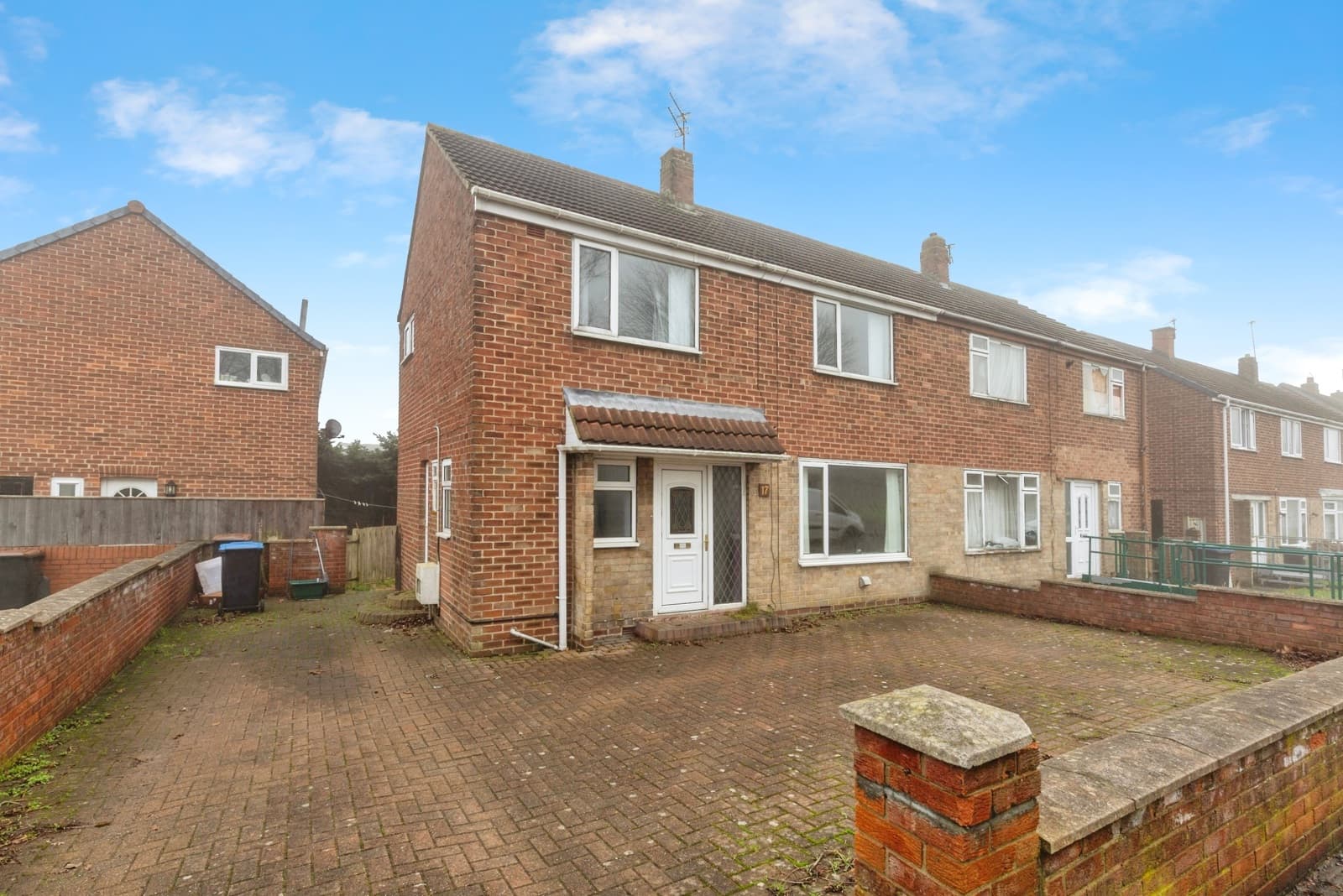 17 Cedar Avenue, Kimblesworth, Chester le Street, DH2 3QF