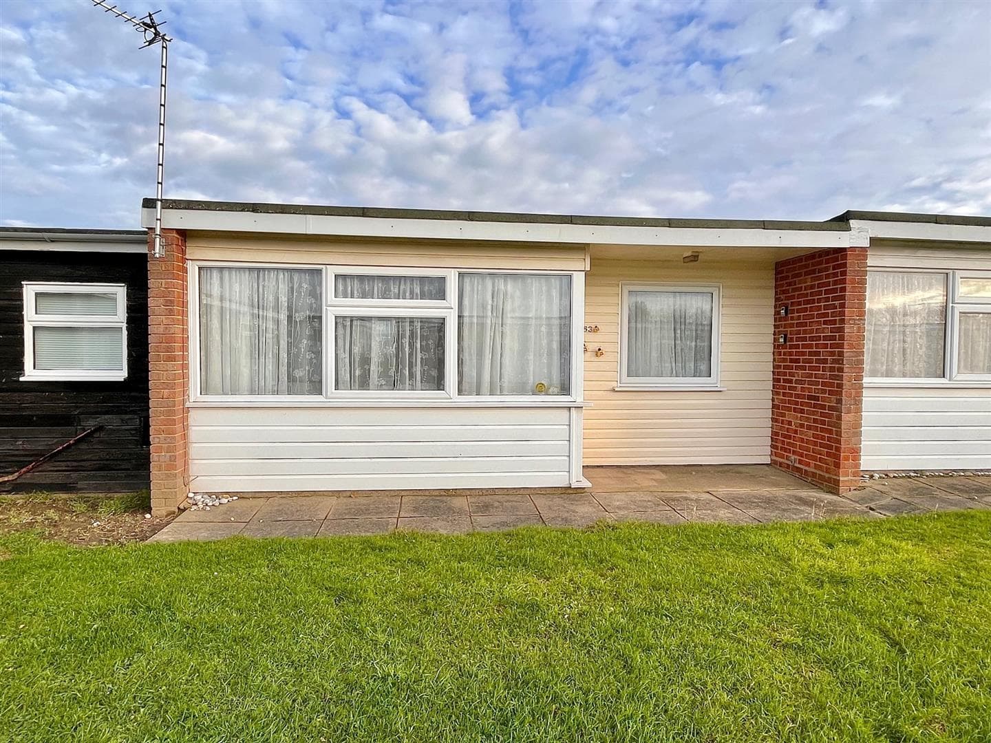 363 Sundowner Holiday Park, Newport Road, Hemsby, Great Yarmouth, NR29 4NW