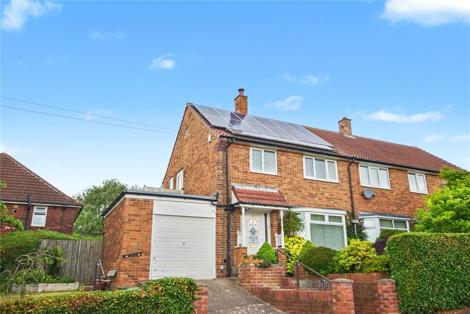 32 Bedford Drive, Leeds, LS16 6DJ
