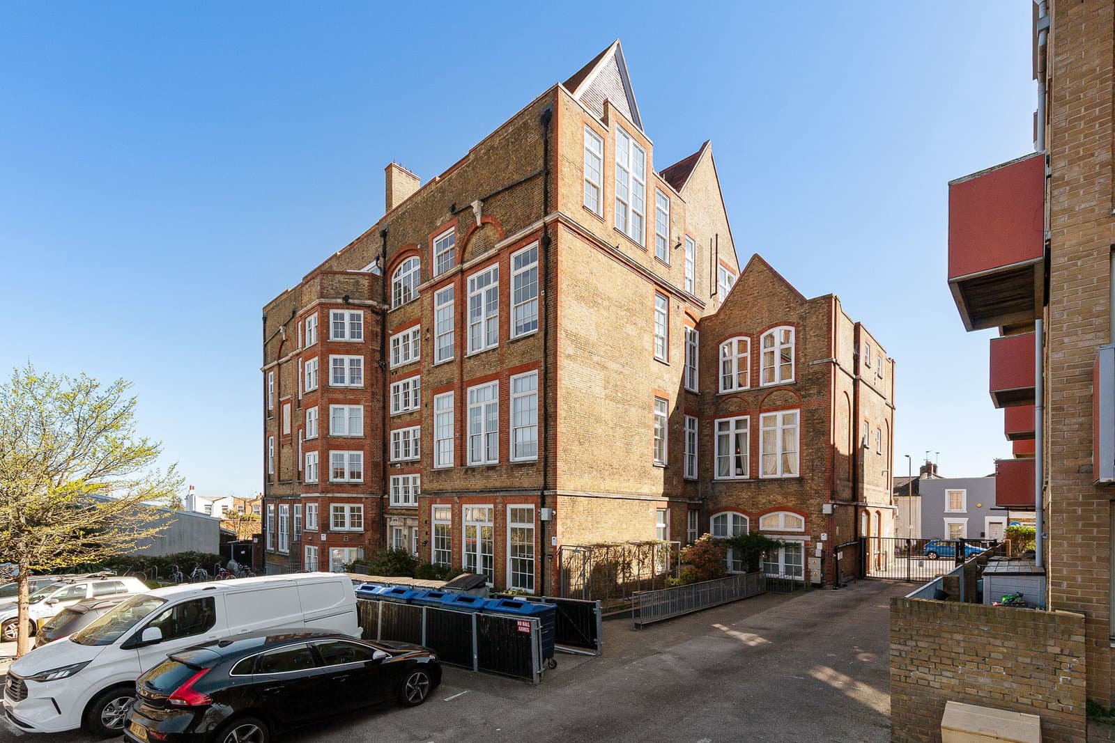 Flat 6, Schoolhouse Yard, Bloomfield Road, London, SE18 7JD