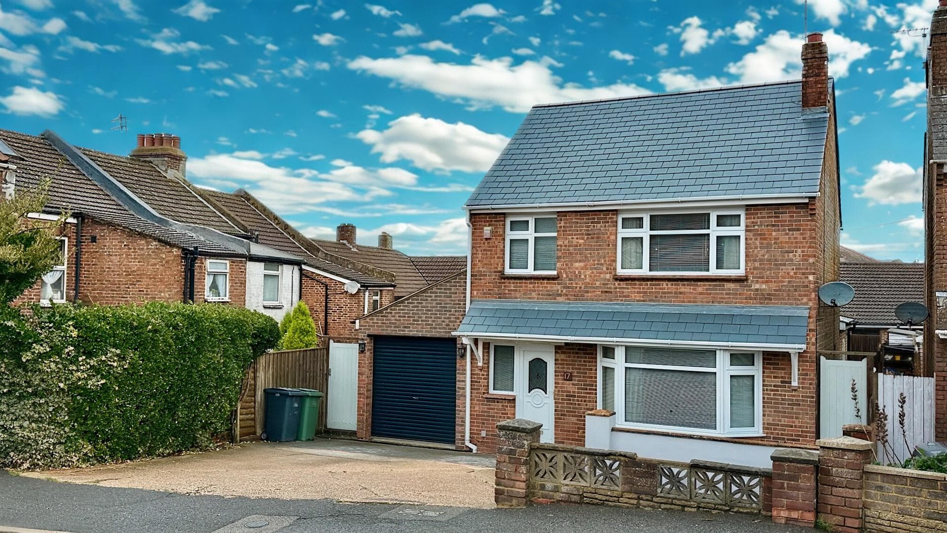 17 The Broadway, Hastings, TN35 5EH