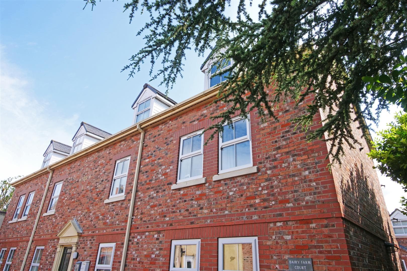 4 Dairy Farm Court, Main Street, Fulford, York, YO10 4PN