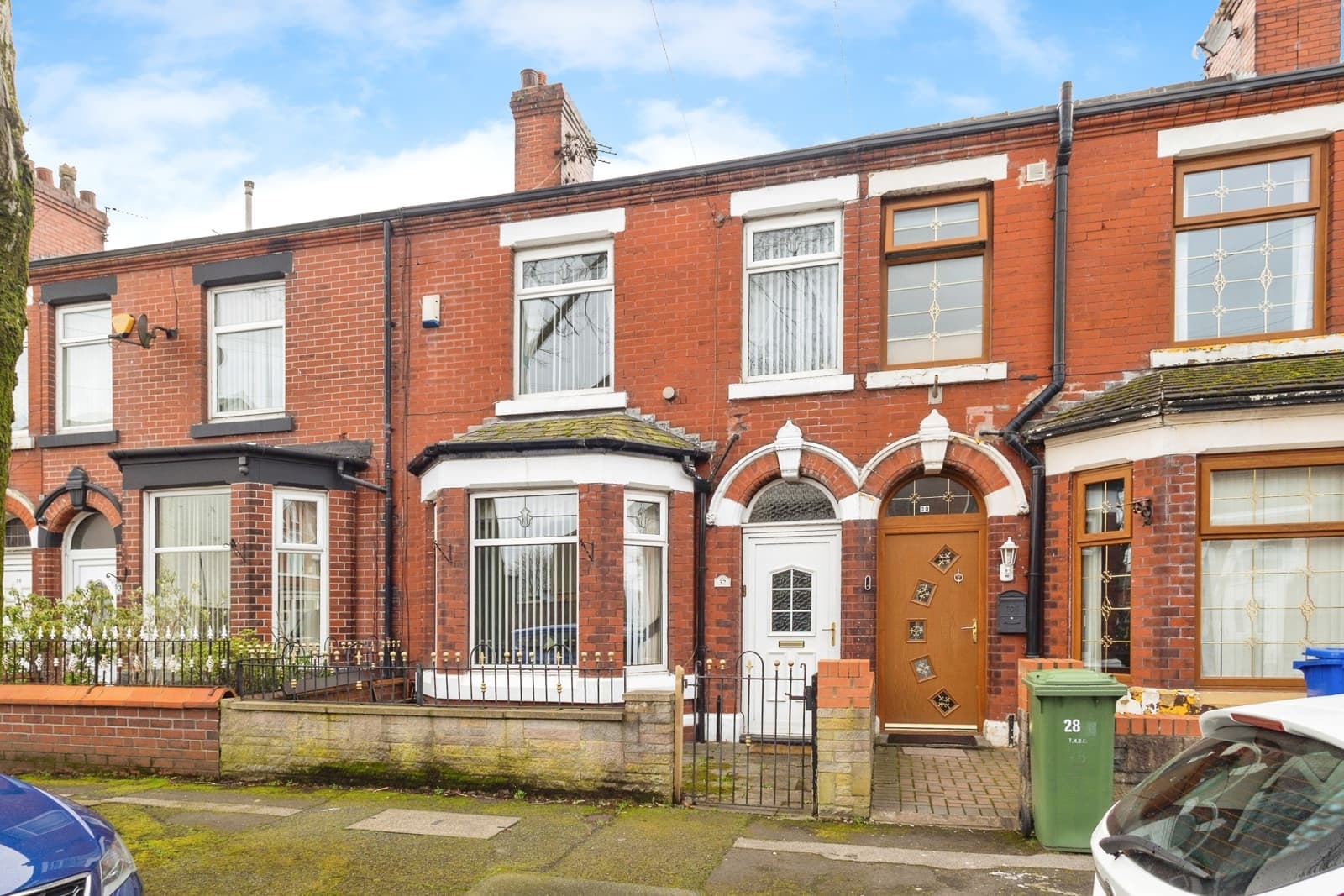 32 Crowthorn Road, Ashton-under-Lyne, OL7 0DH