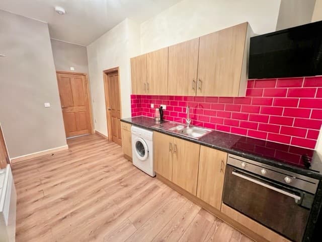 Apartment 38 Southgate House, 9 Wards End, Halifax, HX1 1BX