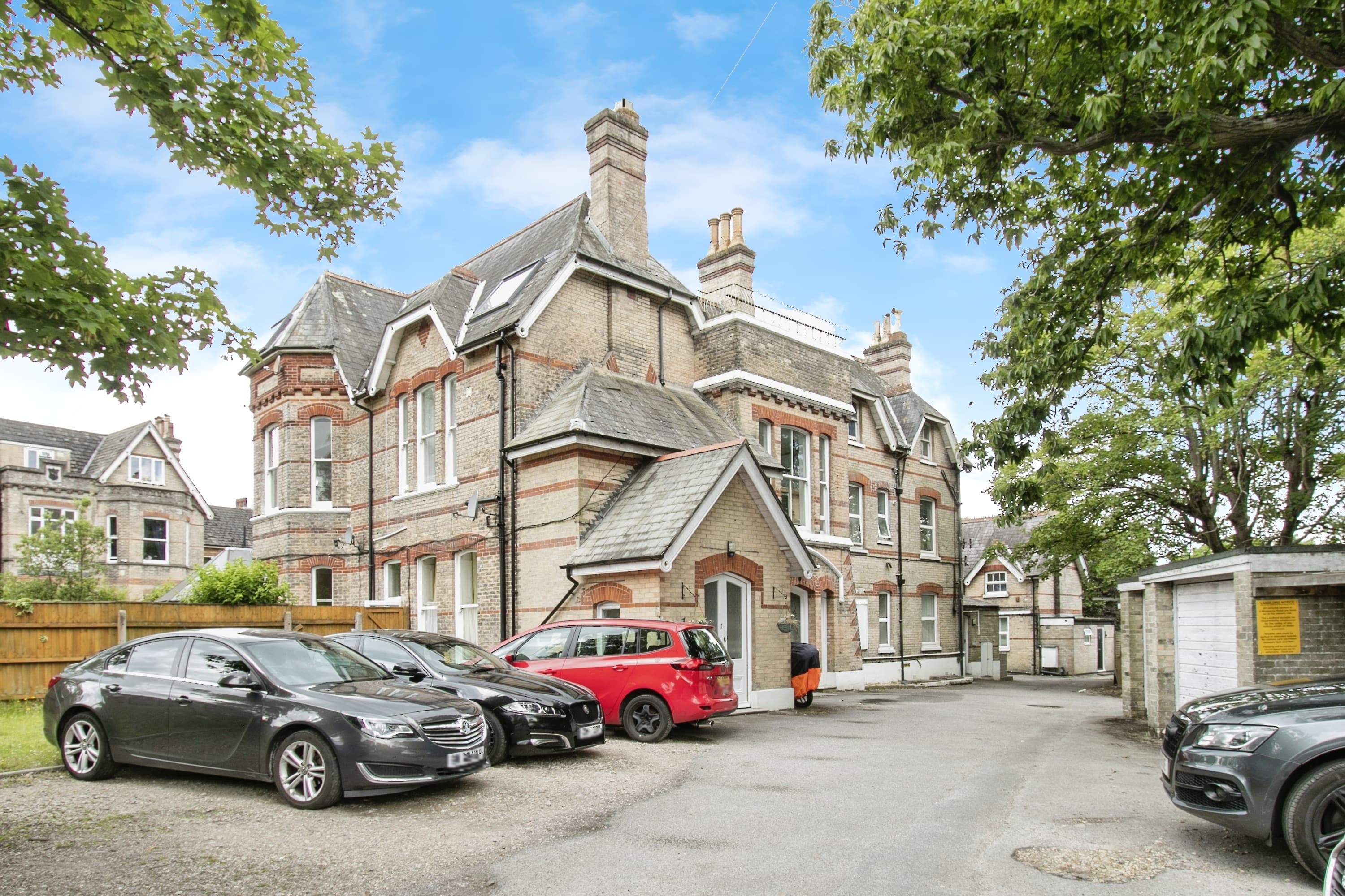 1, 8 Wimborne Road, Bournemouth, BH2 6NG