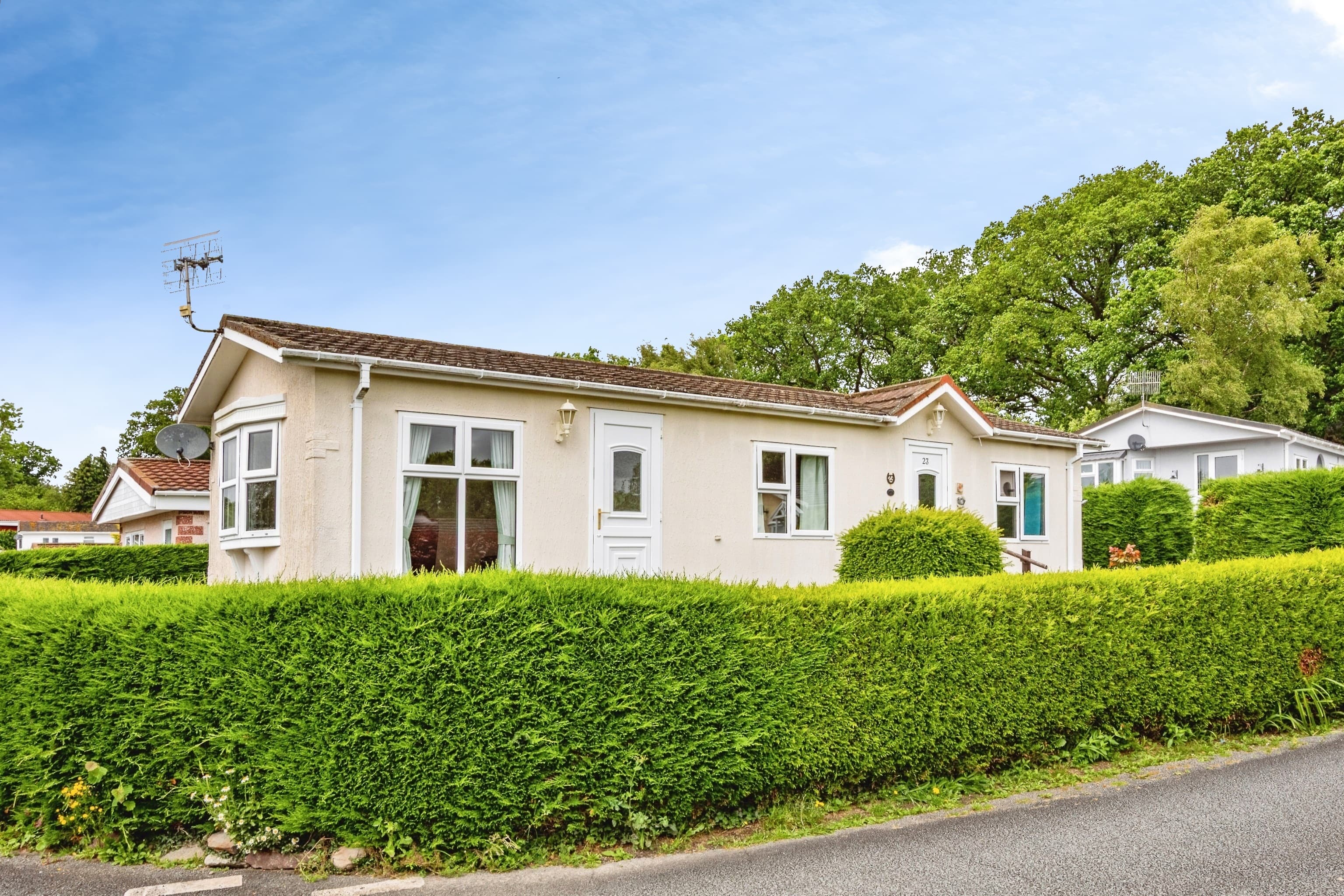 23 The Glade, Caerwnon Park, Builth Wells, LD2 3YE