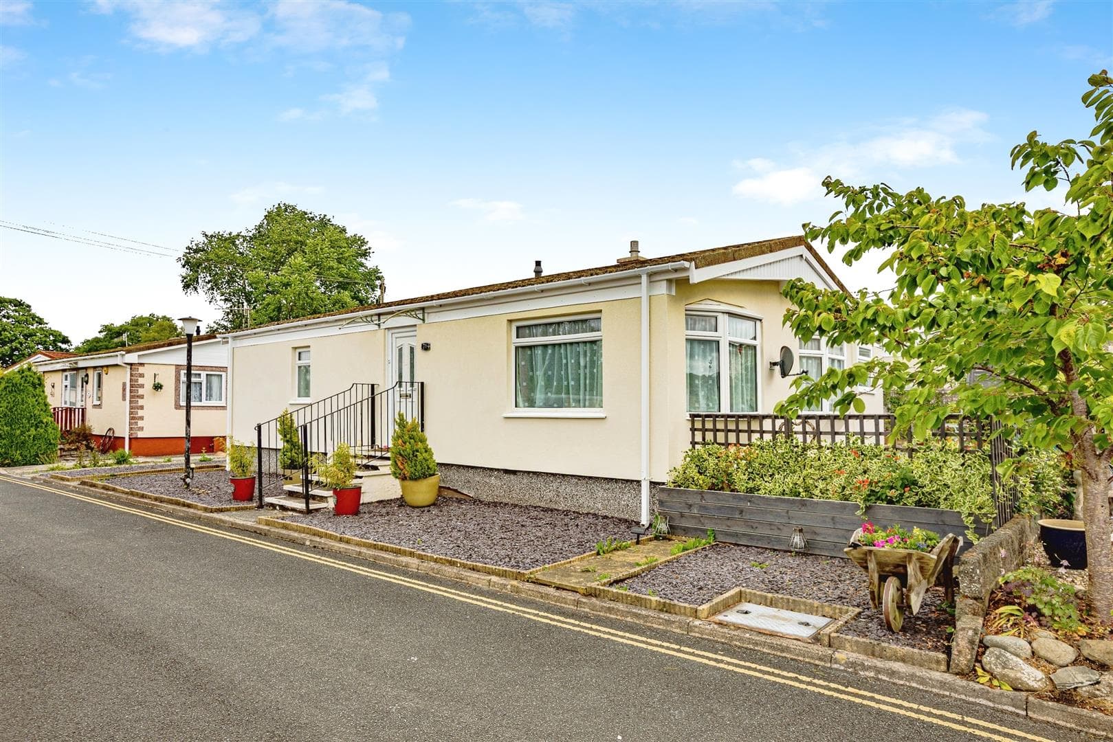 76 Sunny Haven Park, Howey, Llandrindod Wells, LD1 5PU