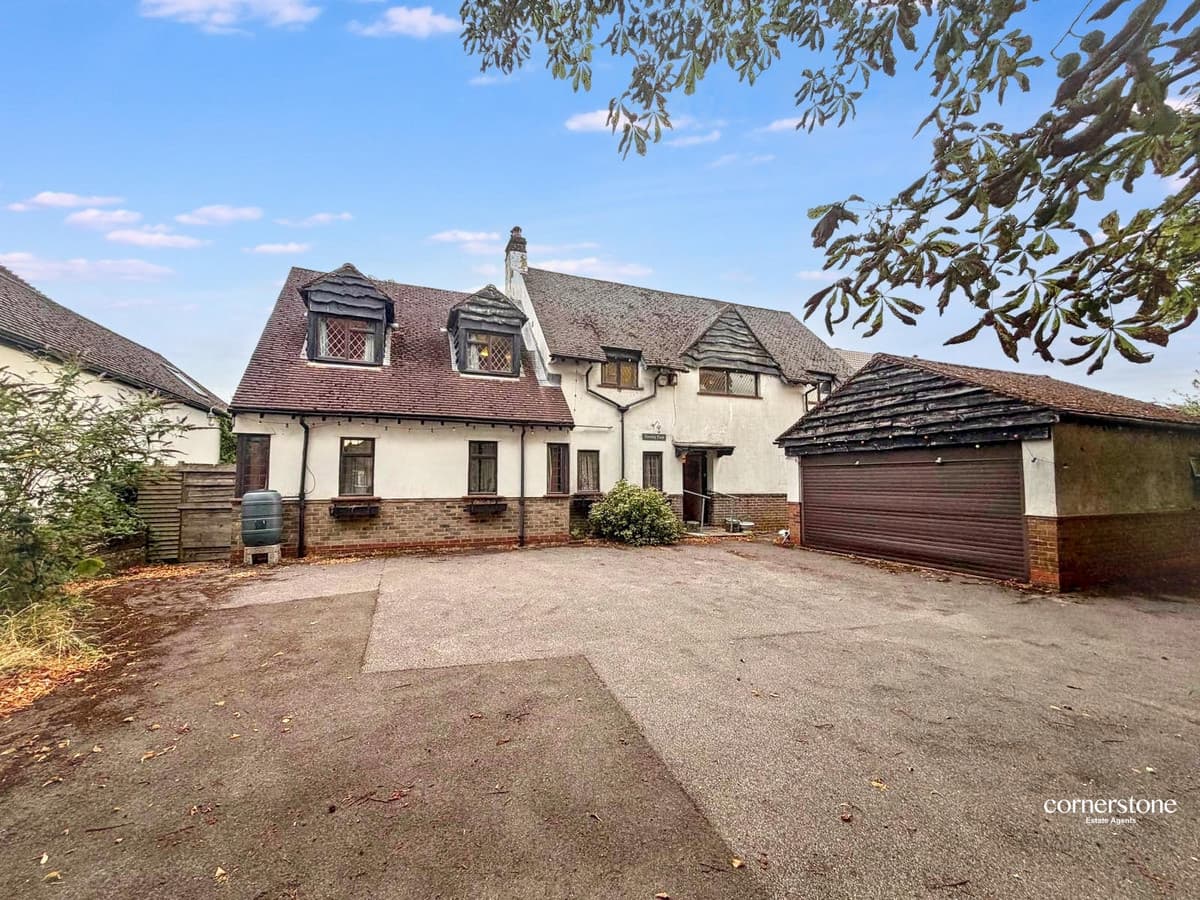 24 Searchwood Road, Warlingham, CR6 9BA