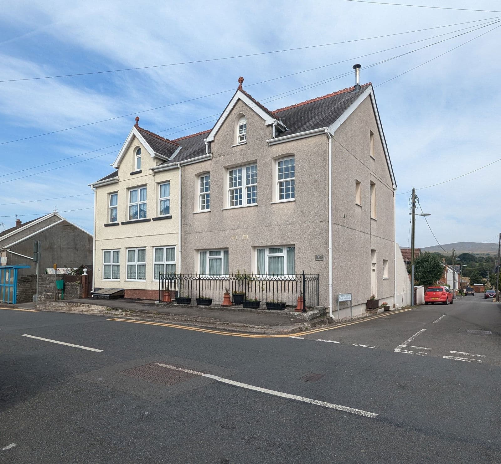 60 Gwilym Road, Cwmllynfell, Swansea, SA9 2GN