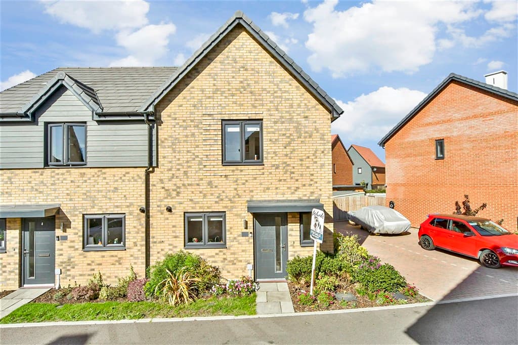 2 Serpentine Road, Faversham, ME13 7XB