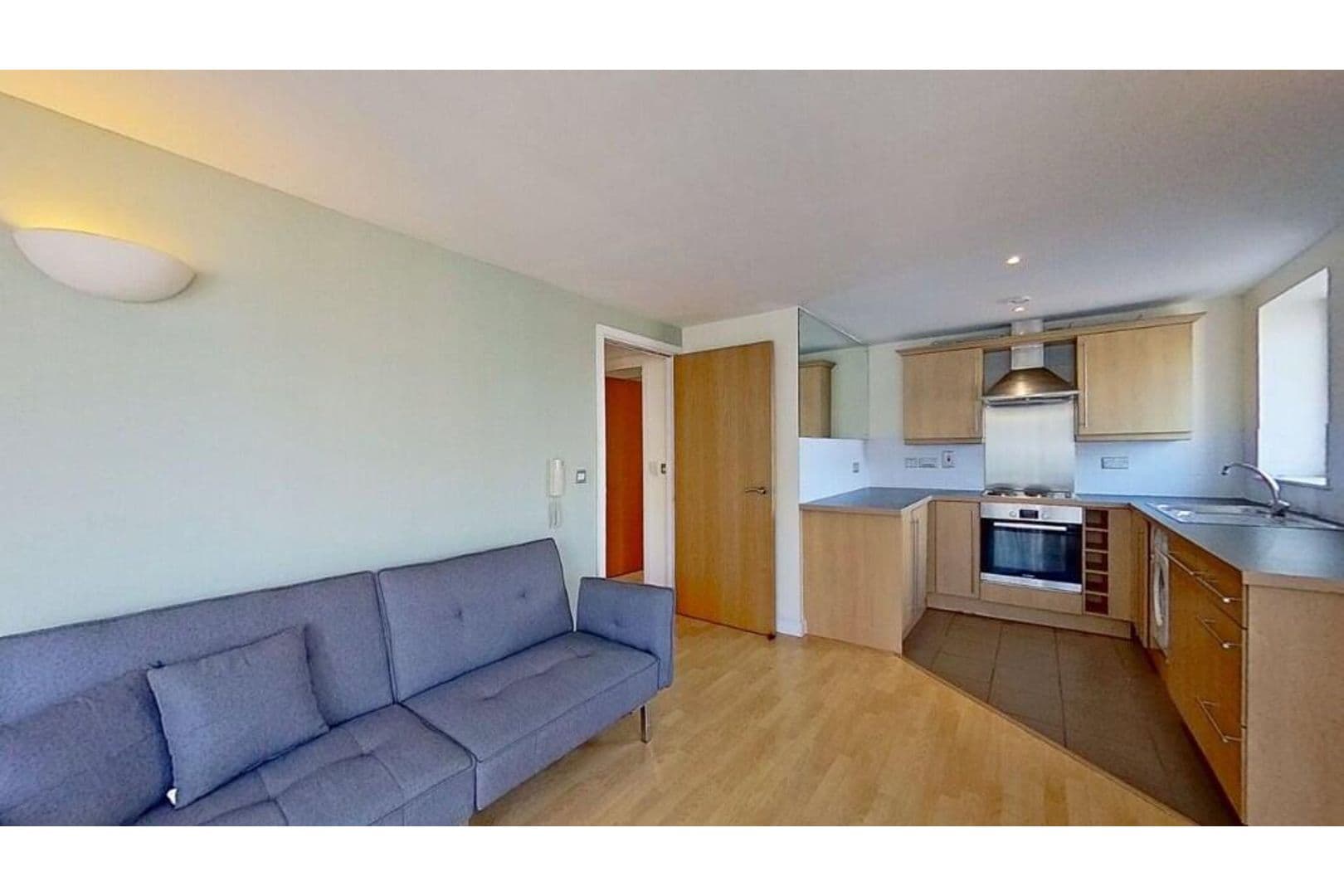 Flat 59, 4 City Walk, Leeds, LS11 9BF