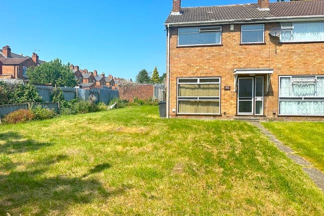 30 Lyons Grove, Birmingham, B11 4HP