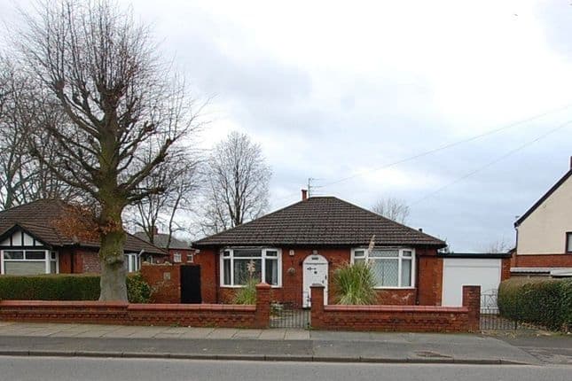 3 Wood Lane, Ashton-under-Lyne, OL6 8TG